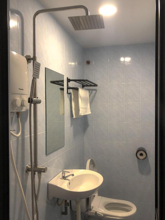 Отель Hako Xpress Skudai Baru Джохор-Бару Экстерьер фото